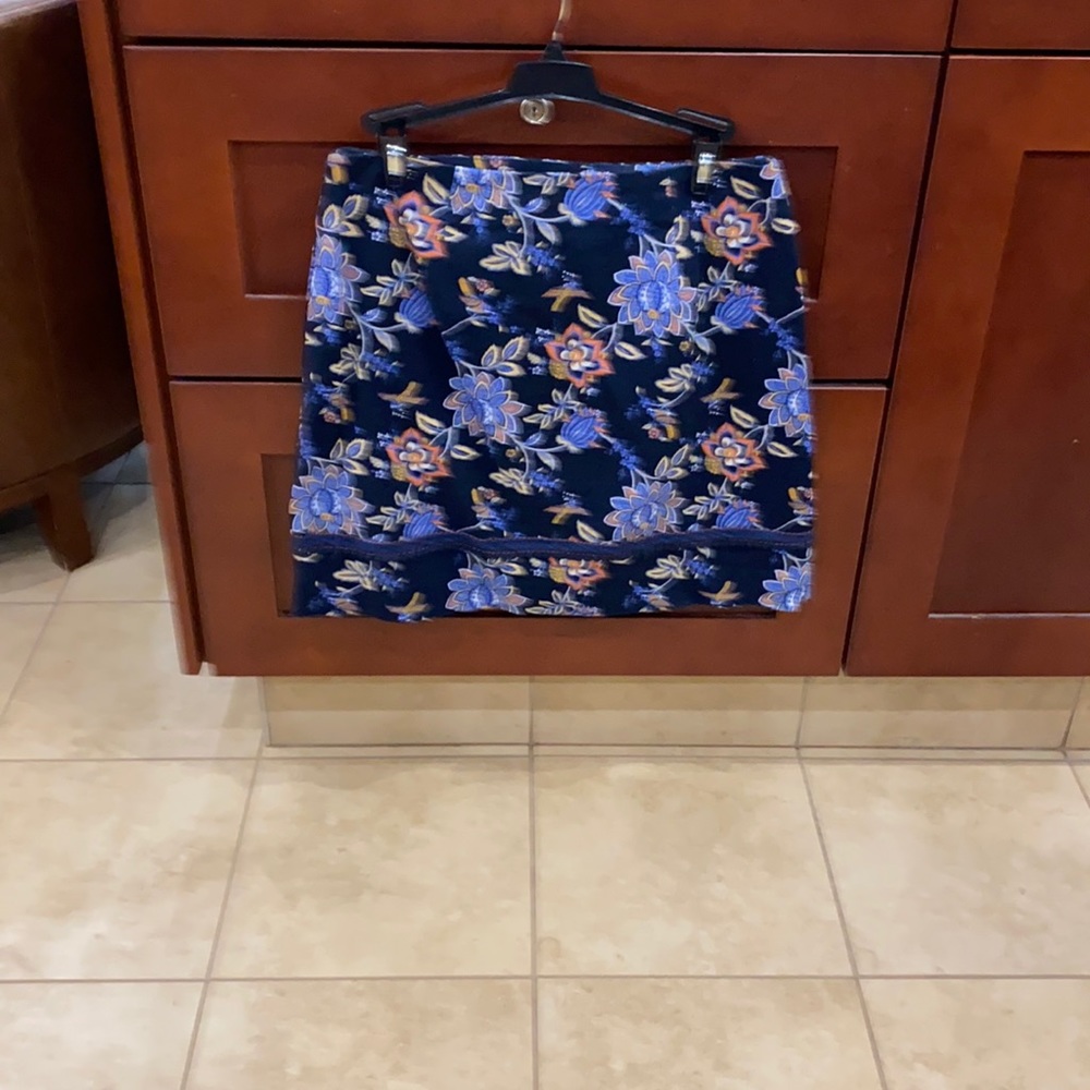 Beautiful floral print cotton skirt